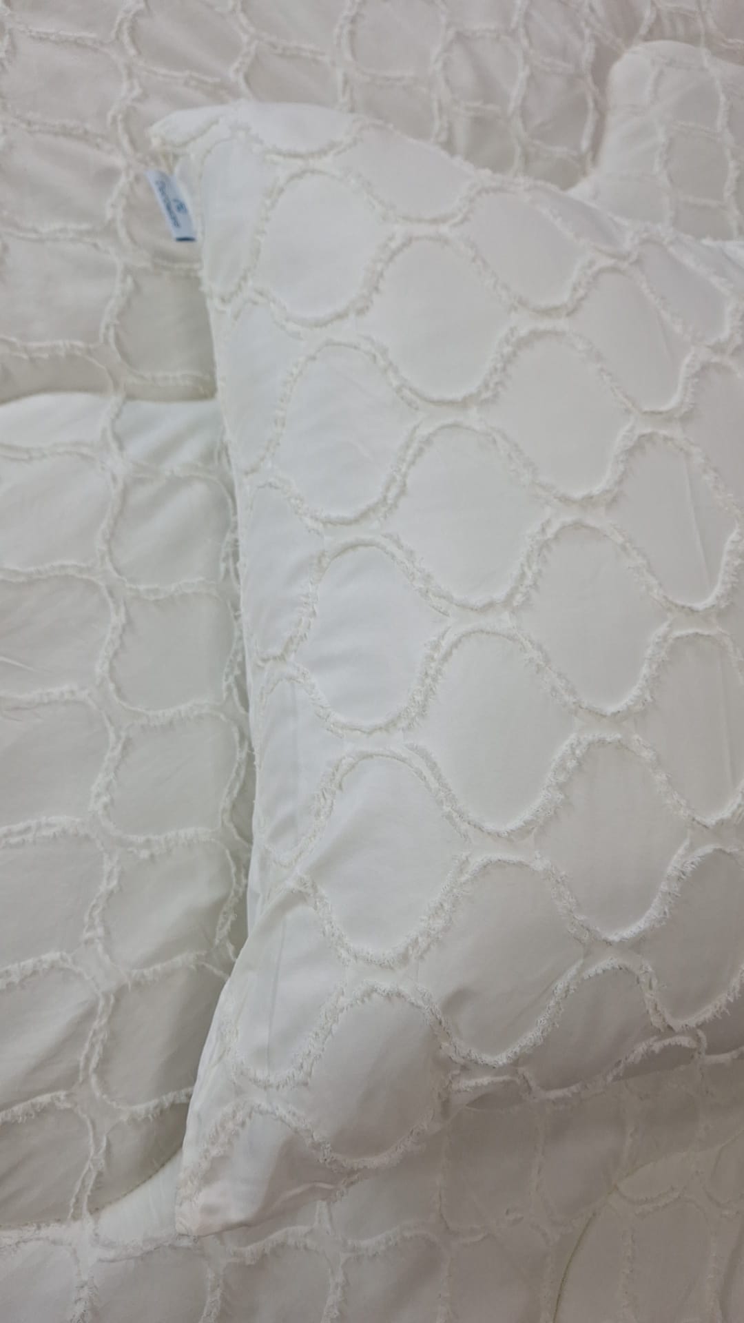 Decoware Easy dekbed zonder overtrek inclusief kussensloop - Tufted Curve - off white
