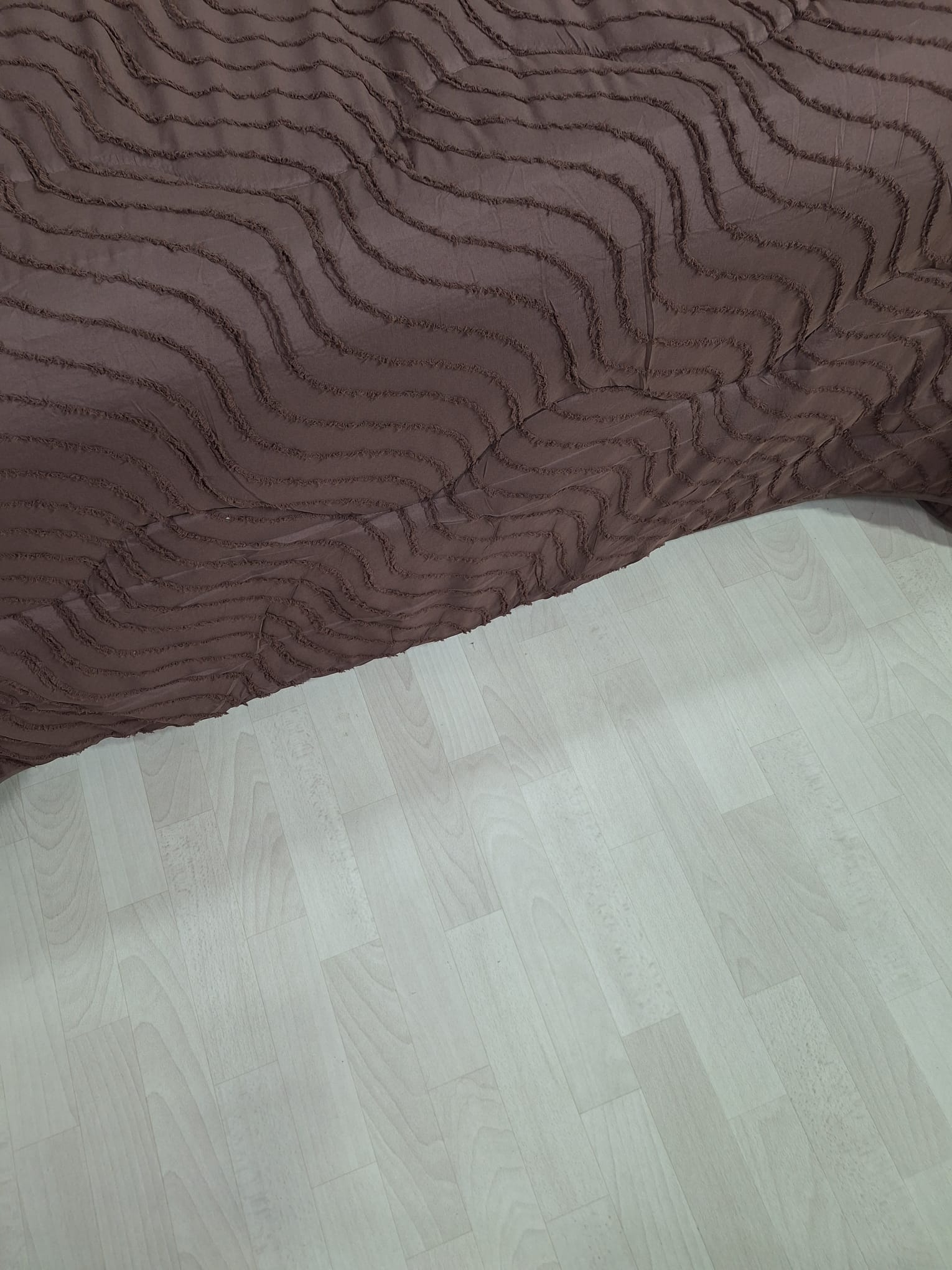Decoware Eazsy dekbed zonder overtrek inclusief kussensloop - Tufted Waves - bruin
