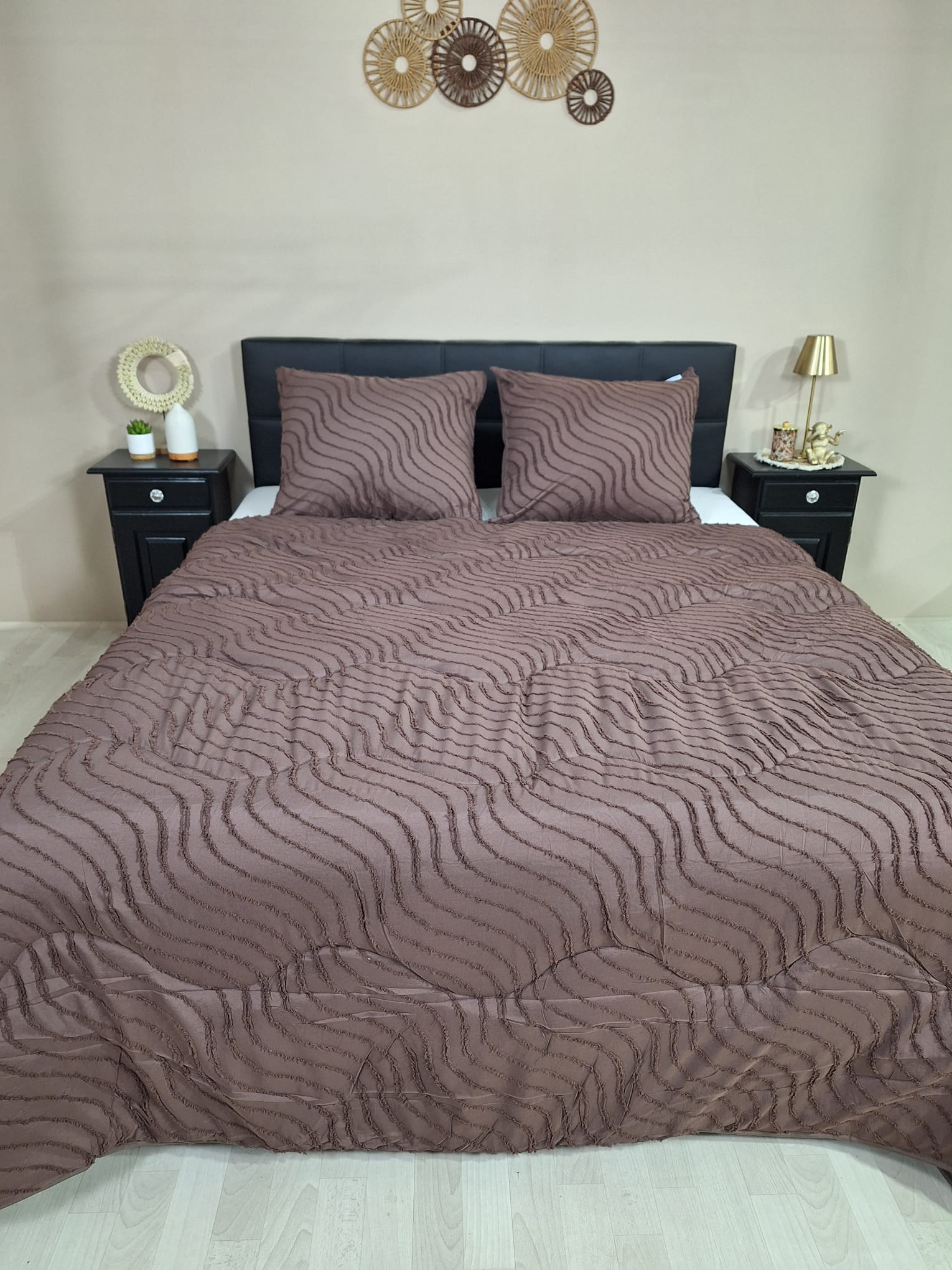 Decoware Eazsy dekbed zonder overtrek inclusief kussensloop - Tufted Waves - bruin
