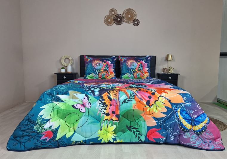 Decoware dekbed zonder overtrek inclusief kussensloop - Butterfly Kingdom - microvezel