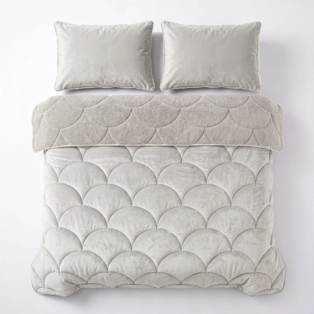 Sleeptime Lazy dekbed zonder overtrek Teddy/Velvet incl. kussensloop - Beige