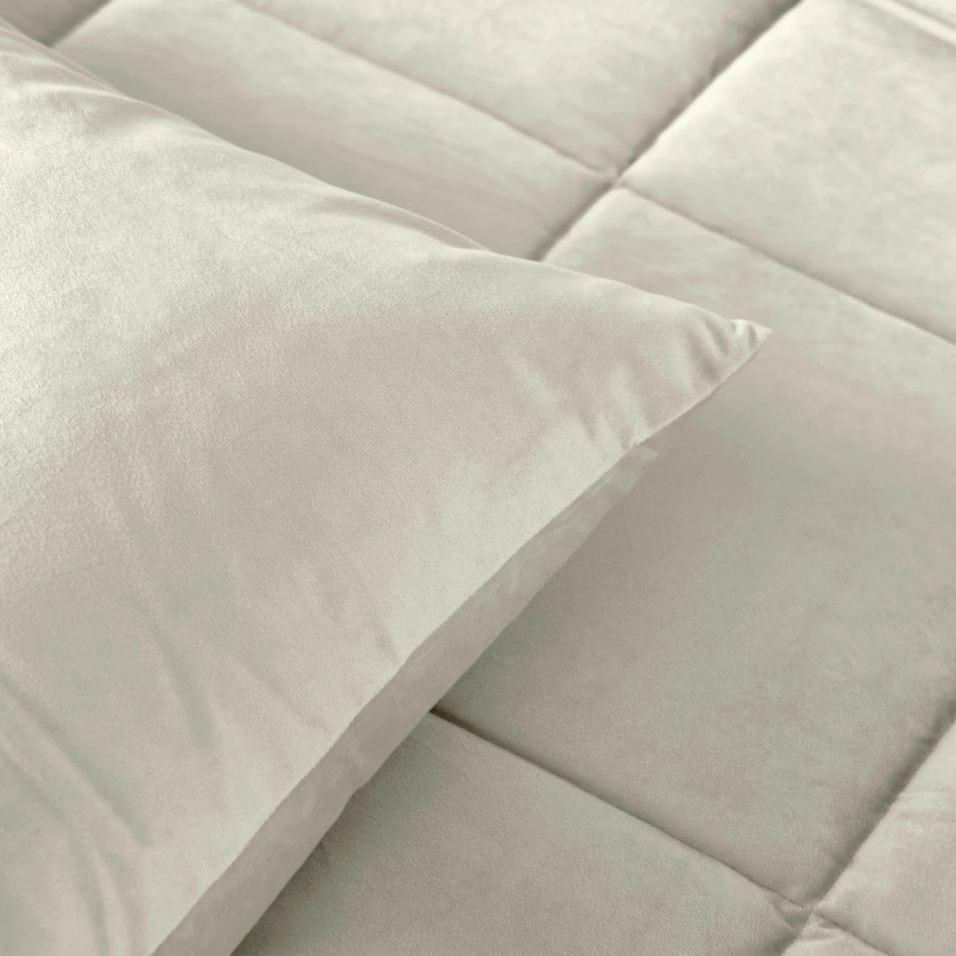 All in one lazy dekbed velvet - Dekbed en overtrek in 1 - Créme