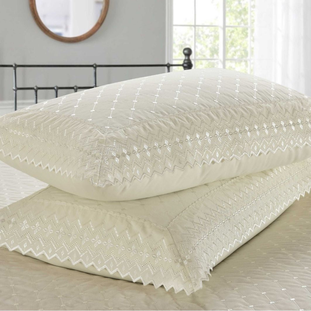 Broderie sierkussen Richmond boudoir - crème - 30x60 cm