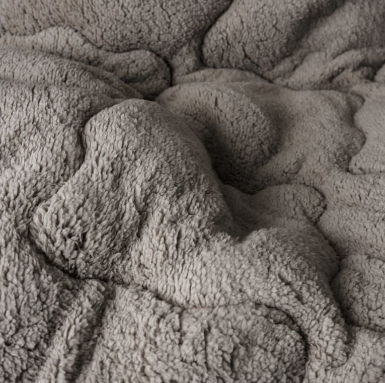 All in one lazy dekbed teddy - Dekbed en overtrek in 1 - Taupe