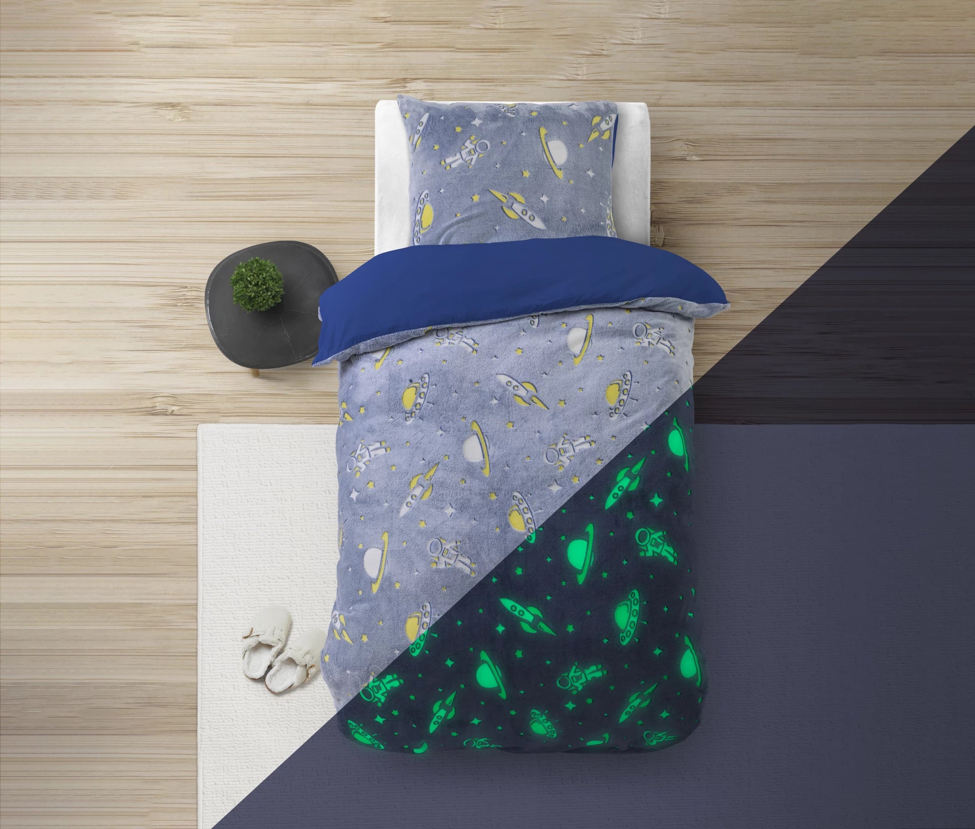 Teddy Fleece kinderdekbedovertrek - Glow in the dark - Space - Blauw - 1-persoons (140x220 + 60x70 cm)