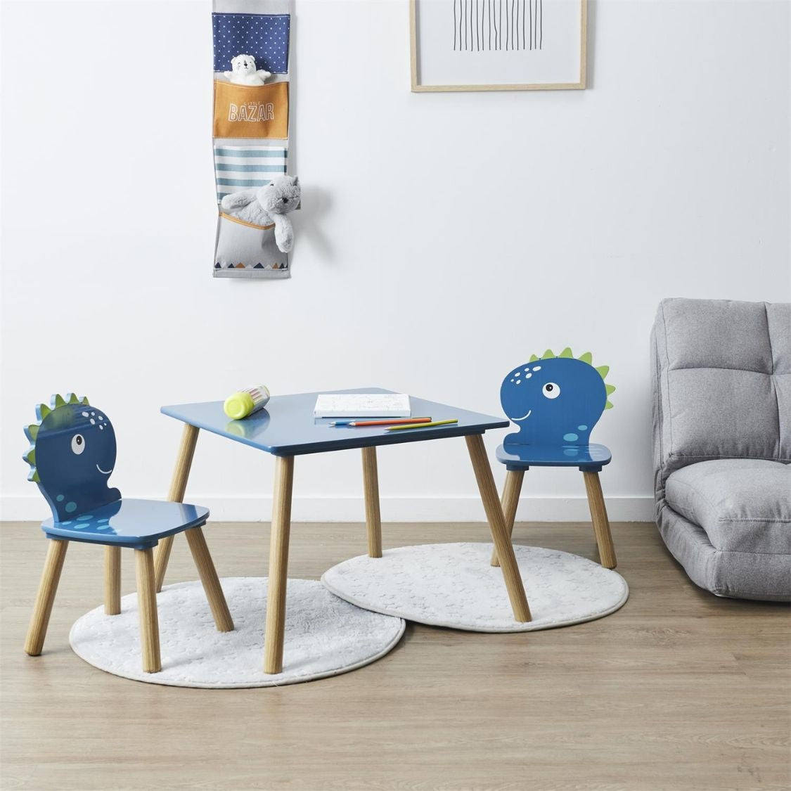 Kindertafel met 2 Dinosaurus stoeltjes