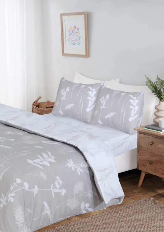 Decoware dekbedovertrek Silhouette Leaves - bladeren - zand - microvezel