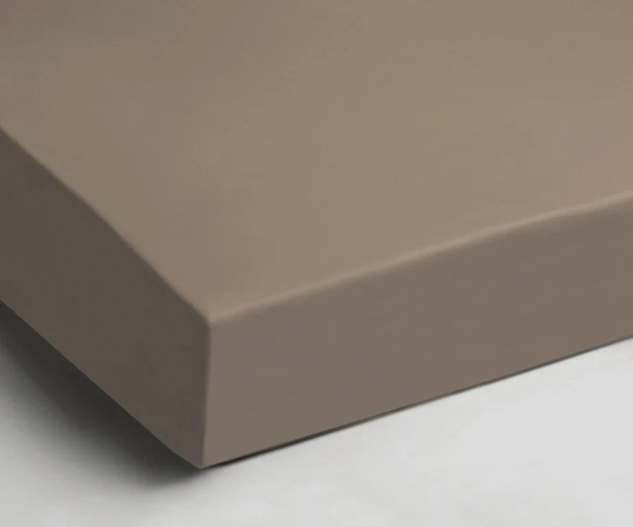 Beige / zand hoeslaken