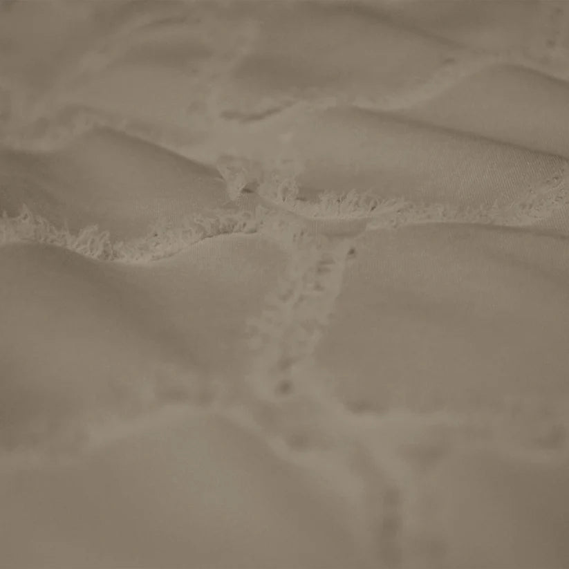 Decoware Easy dekbed zonder overtrek inclusief kussensloop - Tufted Curve - taupe