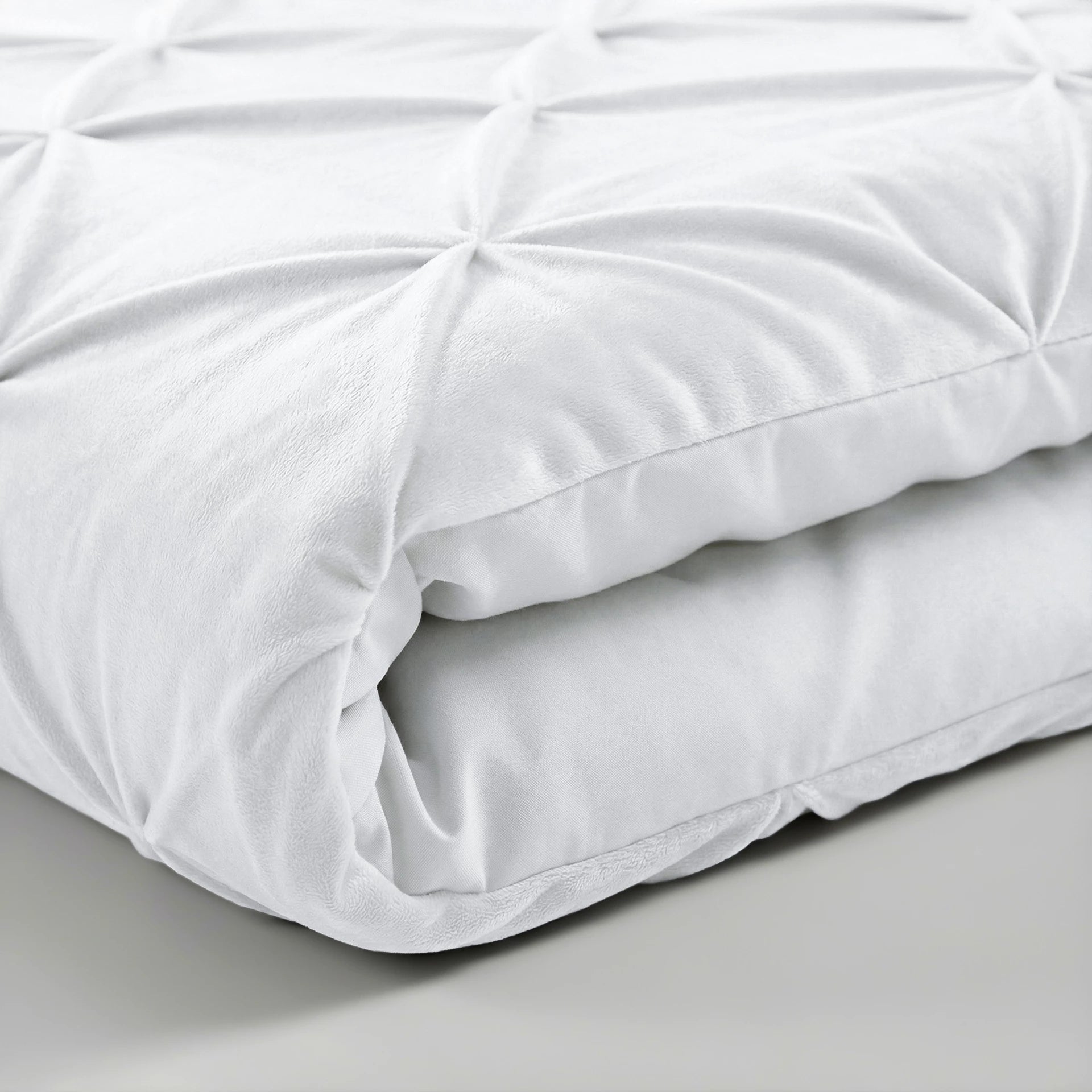 Sleeptime Lazy dekbed zonder overtrek Pintuck - Wit - Exclusief kussenslopen