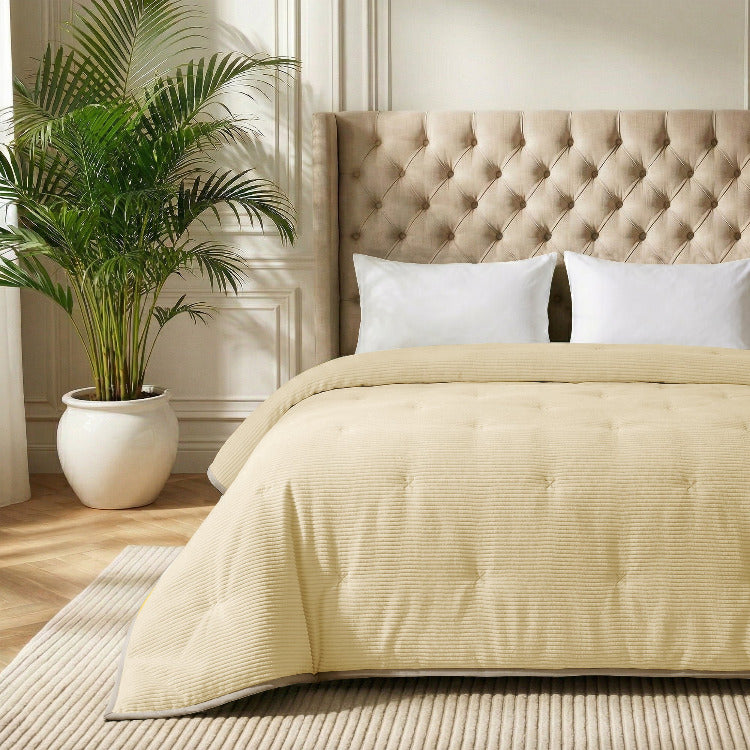 Decoware dekbed zonder overtrek incl. kussensloop - Corduroy - Taupe Creme - vooraanzicht