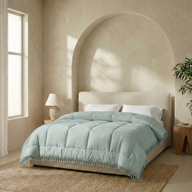Decoware dekbed zonder overtrek incl. kussensloop - Lace trim - Groen - zijaanzicht