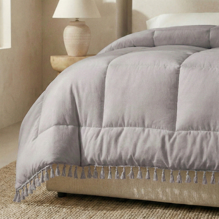 Decoware dekbed zonder overtrek incl. kussensloop - Lace trim - Lila - closeup