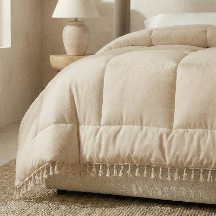 Decoware dekbed zonder overtrek incl. kussensloop - Lace trim - Taupe - franjes