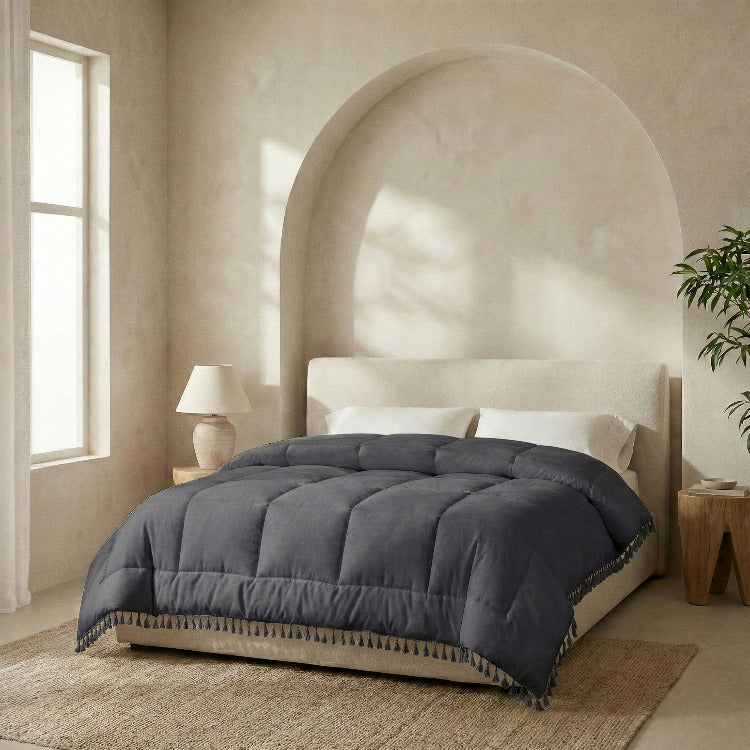 Decoware dekbed zonder overtrek incl. kussensloop - Lace trim - Zwart - kamerfoto