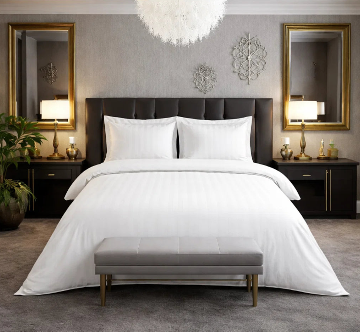 Decoware dekbedovertrek Hotelstreep - Wit - Katoensatijn