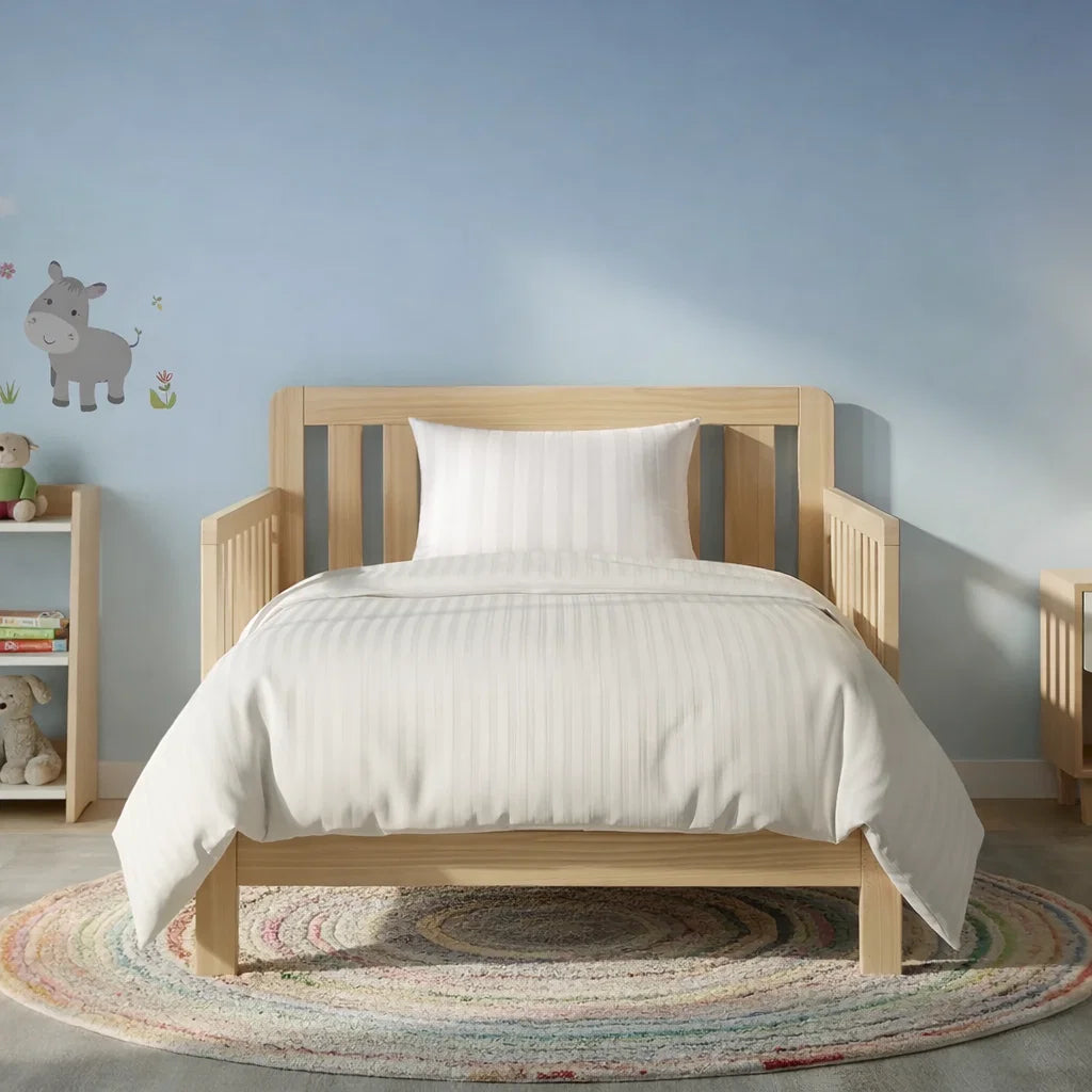 Decoware peuterbed dekbedovertrek Hotelstreep - Wit - katoen satijn - 120x150 + 60x70 cm