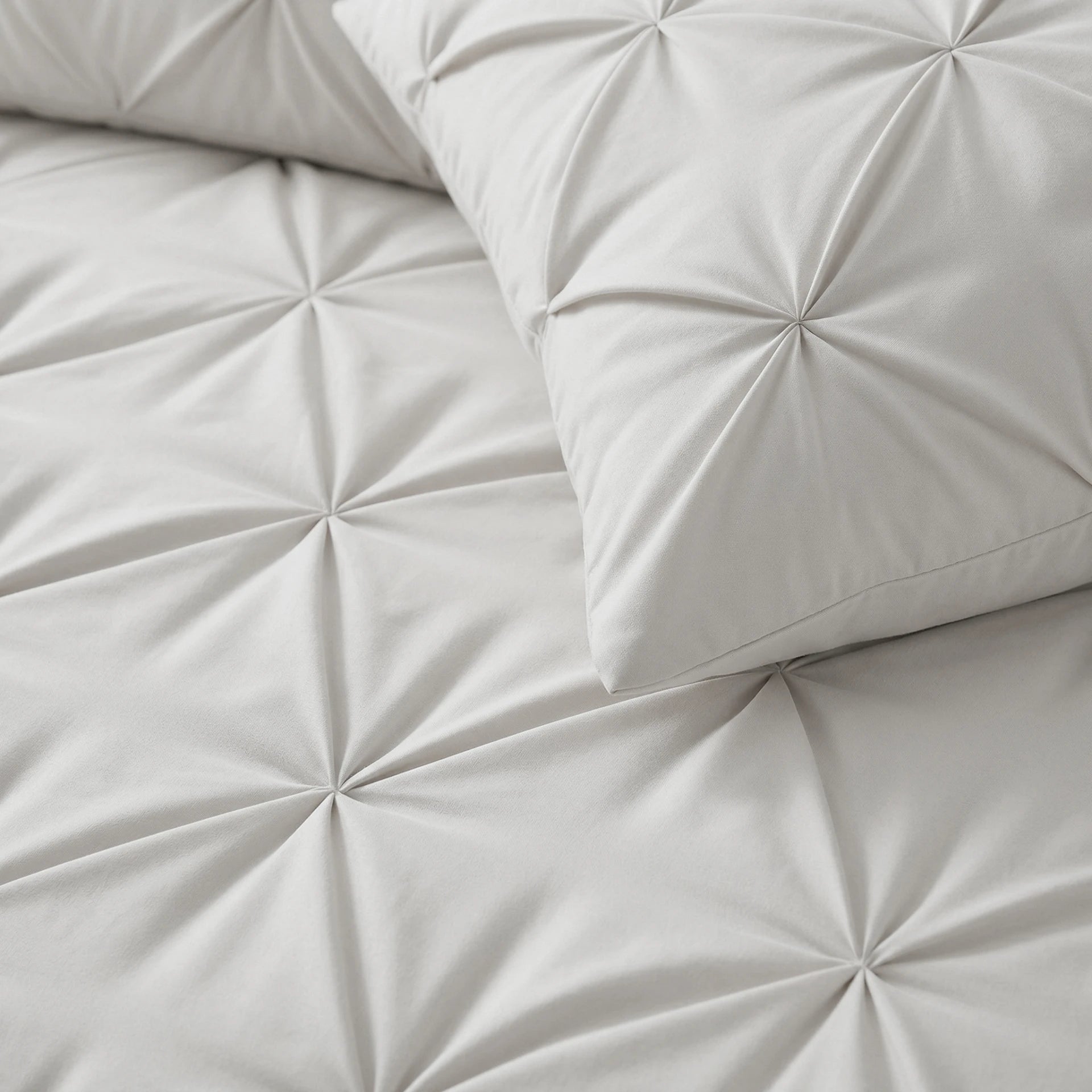Microvezel Pintuck kussensloop 60x70 cm - Off-White - Per 2 stuks - details
