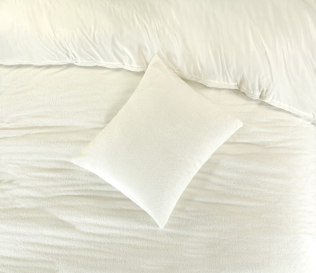 Papillon Teddy Fleece dekbedovertrek Billy - Offwhite/Ivoor