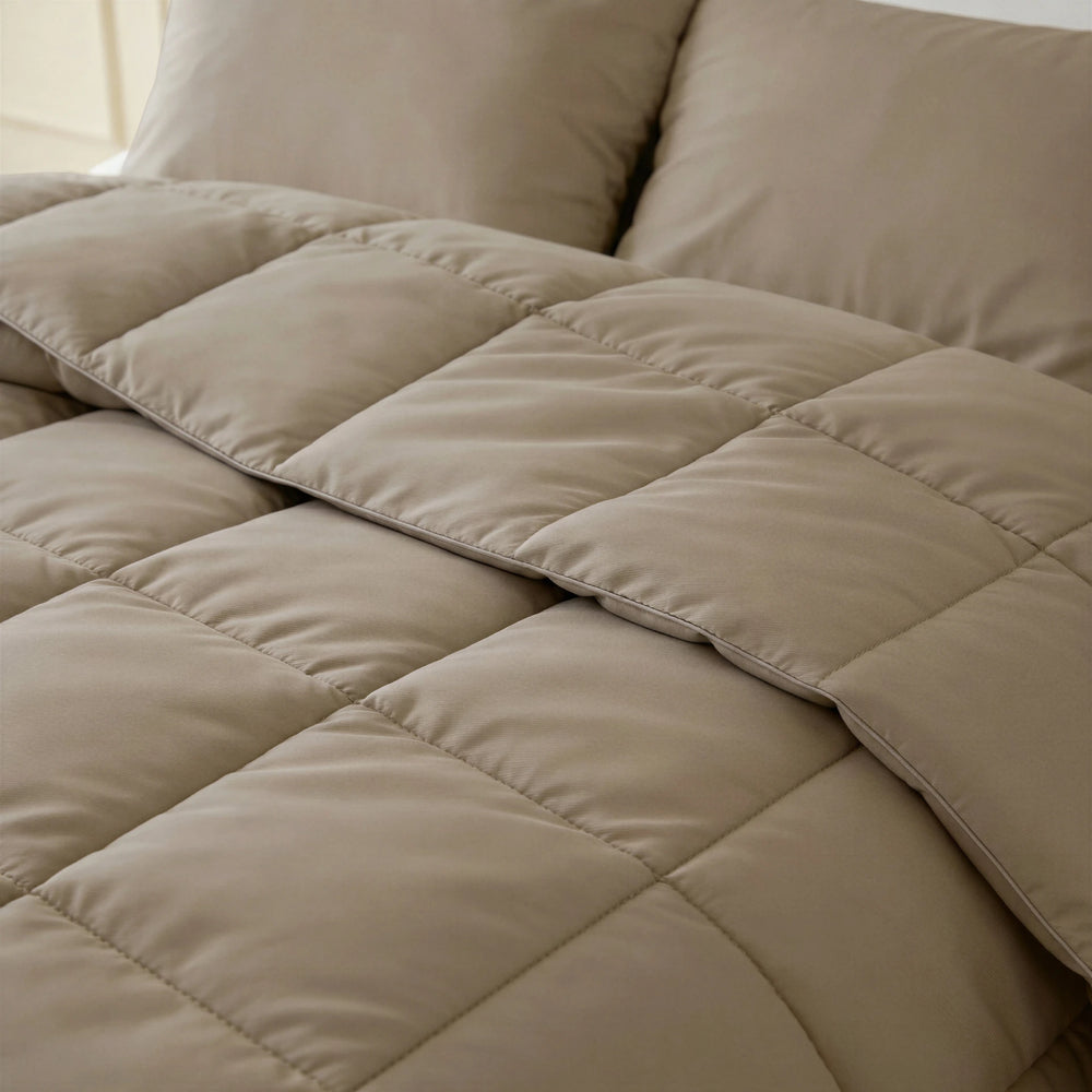Primaviera Deluxe Lazy Dekbed zonder overtrek Percale - Excl. kussenslopen - Taupe - omgeslagen dekbed