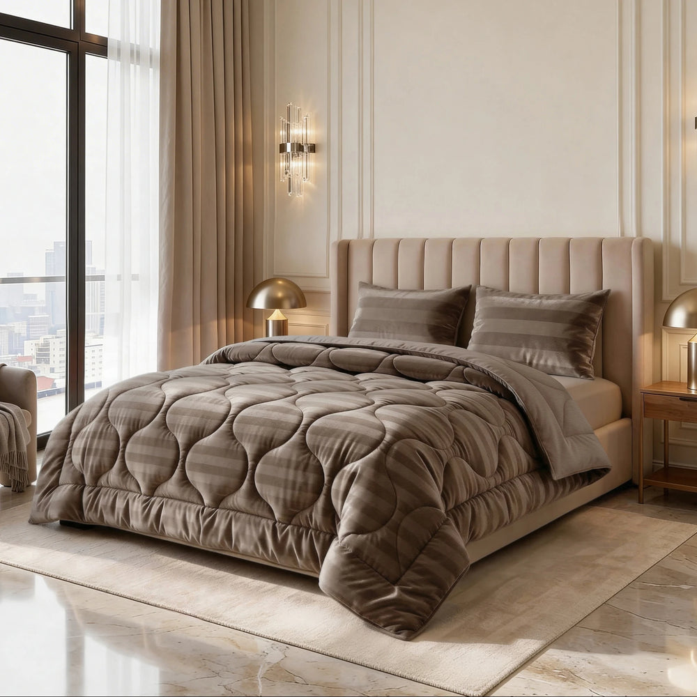 Sleeptime Lazy dekbed zonder overtrek Hotel Velvet excl. kussensloop - Taupe