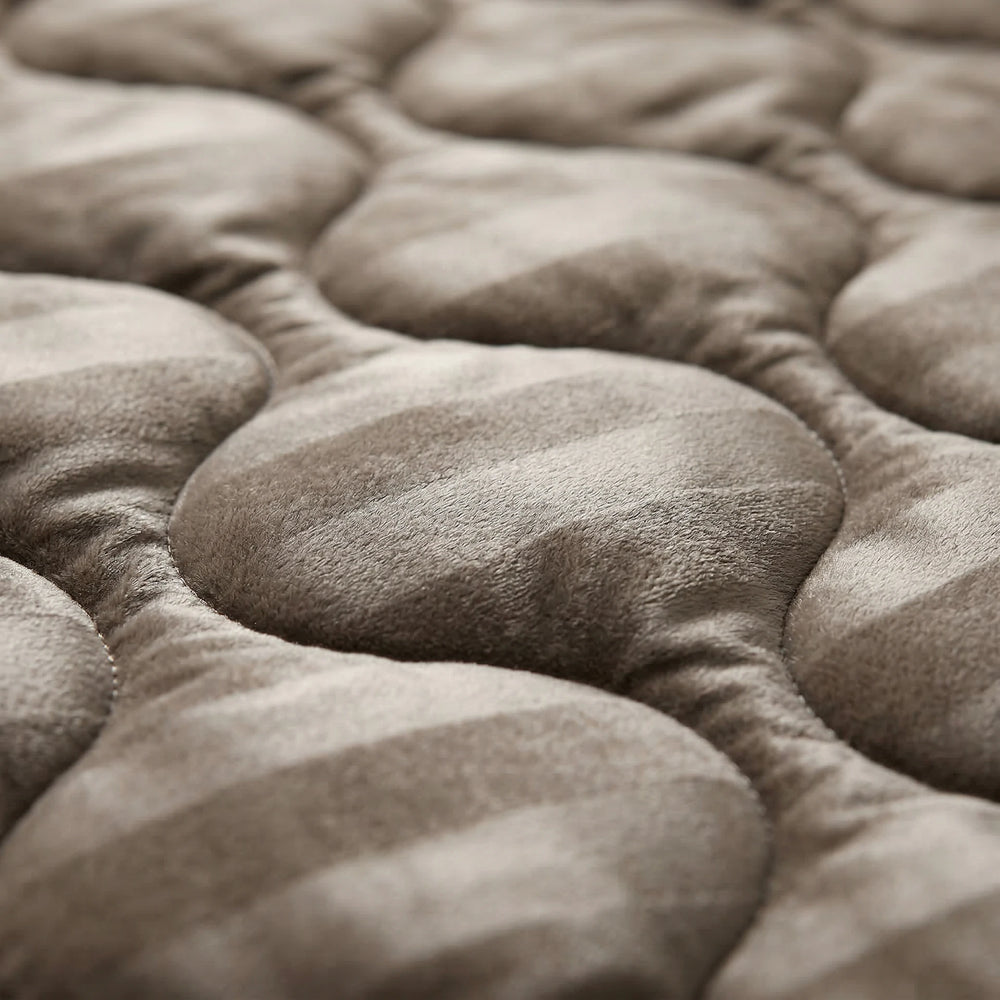 Sleeptime Lazy dekbed zonder overtrek Hotel Velvet excl. kussensloop - Taupe