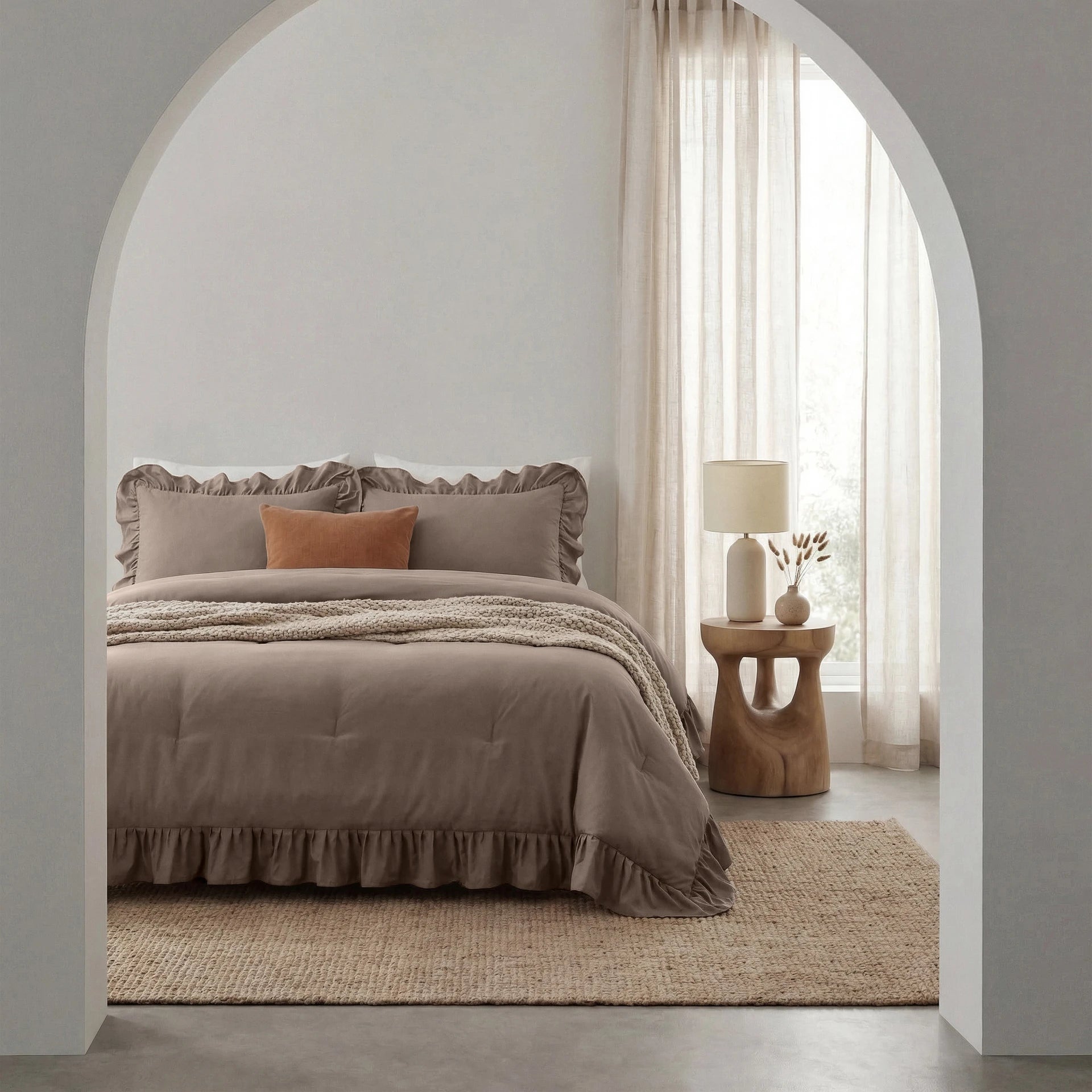 Sleeptime Lazy dekbed zonder overtrek Ruffles excl. kussensloop - Taupe