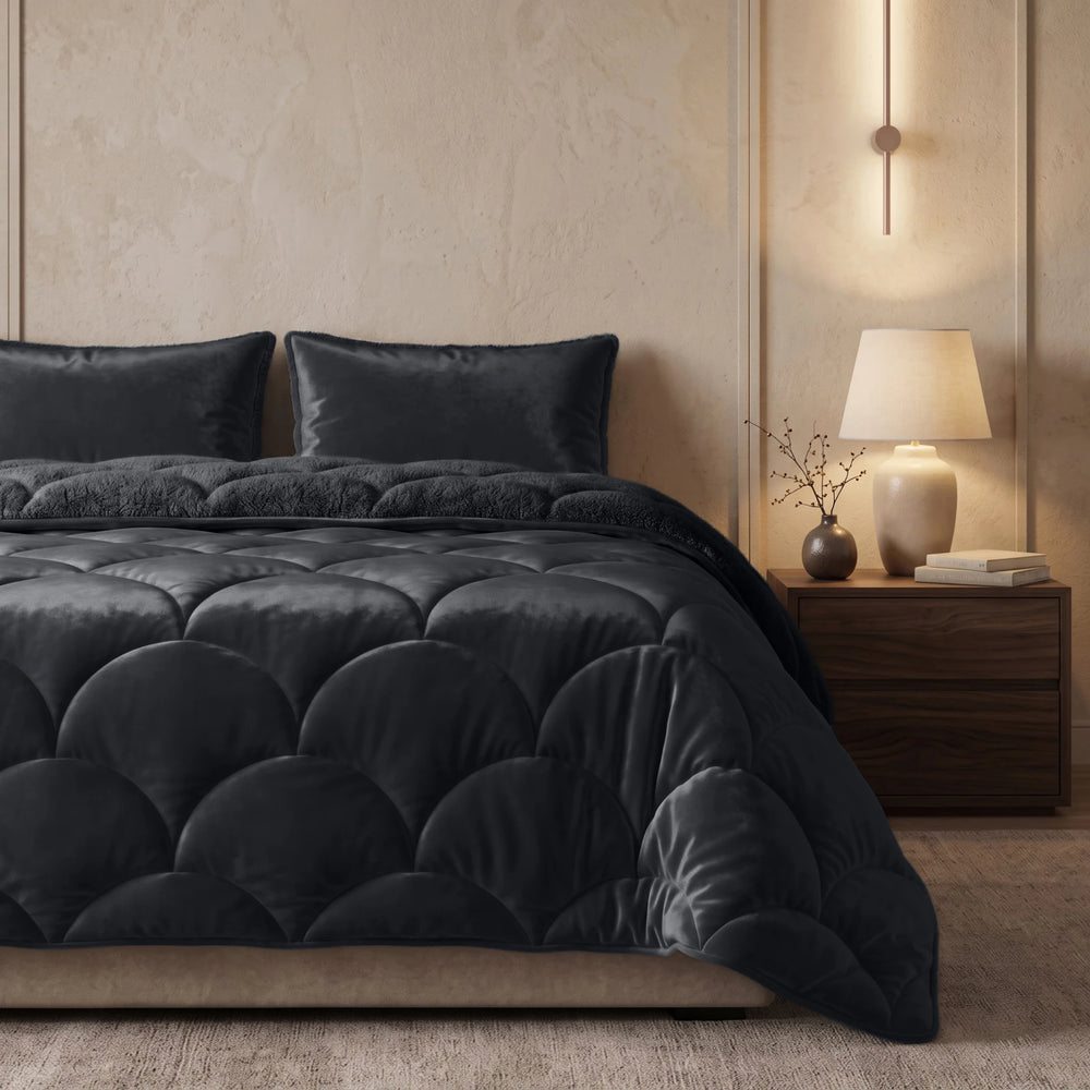 Sleeptime Lazy dekbed zonder overtrek Teddy/Velvet incl. kussensloop - Zwart