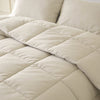 Sleeptime Lazy Dekbed zonder overtrek Deluxe Percale - Excl. kussenslopen - Beige - closeup