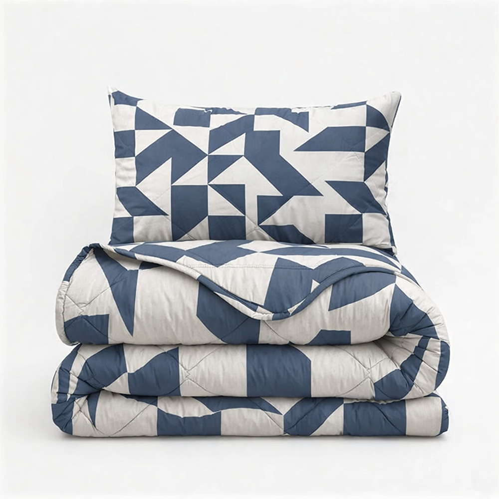 Sleeptime Lazy dekbed zonder overtrek Mado incl. kussensloop - Wit/blauw - opgevouwen met kussen