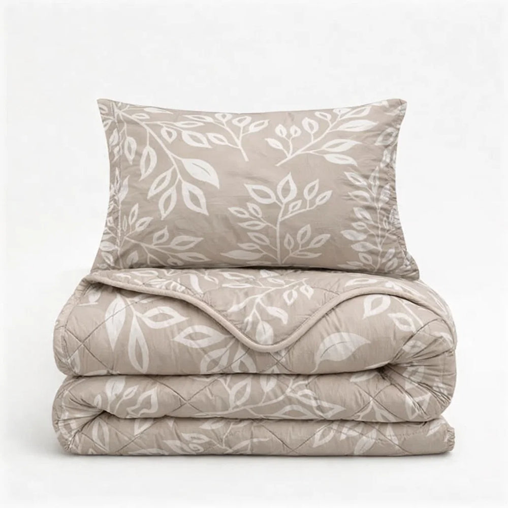 Sleeptime Lazy dekbed zonder overtrek Neva incl. kussensloop - Taupe/zand - opgevouwen + kussen
