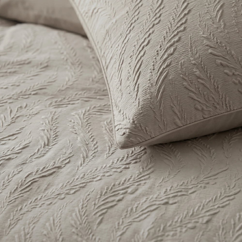 Sleeptime Lazy dekbed zonder overtrek Rafa - Incl. kussensloop - Taupe - detail stof