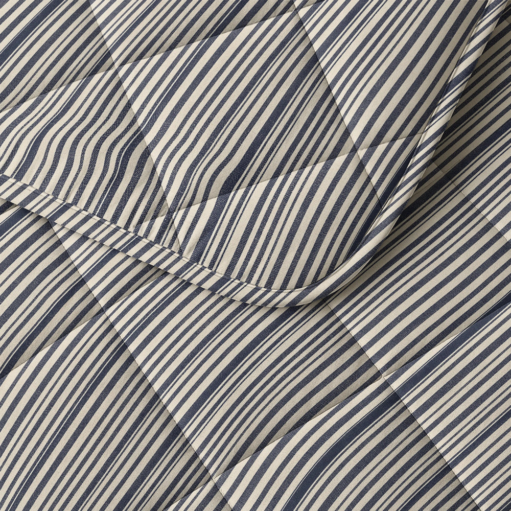 Sleeptime Lazy dekbed zonder overtrek Stripy - Excl. kussensloop - Beige/Blauw - closeup