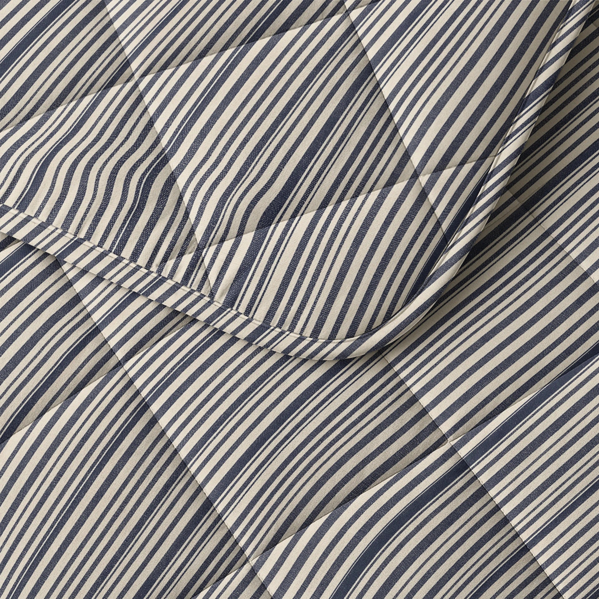 Sleeptime Lazy dekbed zonder overtrek Stripy - Excl. kussensloop - Beige/Blauw - closeup