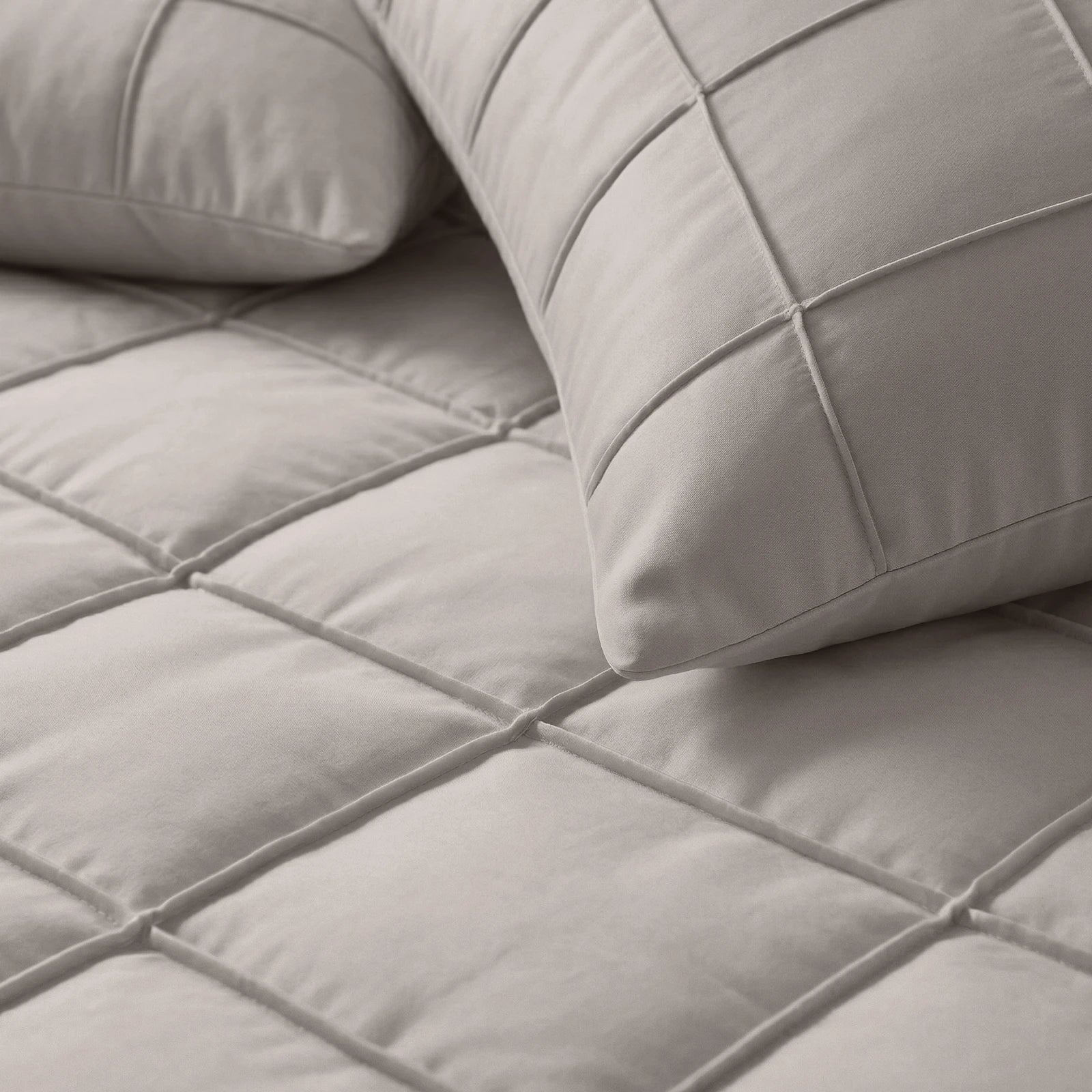 Sleeptime dekbedovertrek Check Pintuck - taupe - Microvezel - details