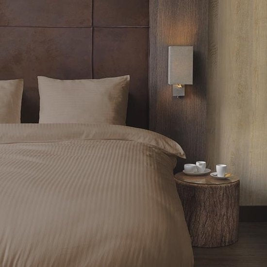 Hotelstreep dekbedovertrek - taupe - katoen satijn