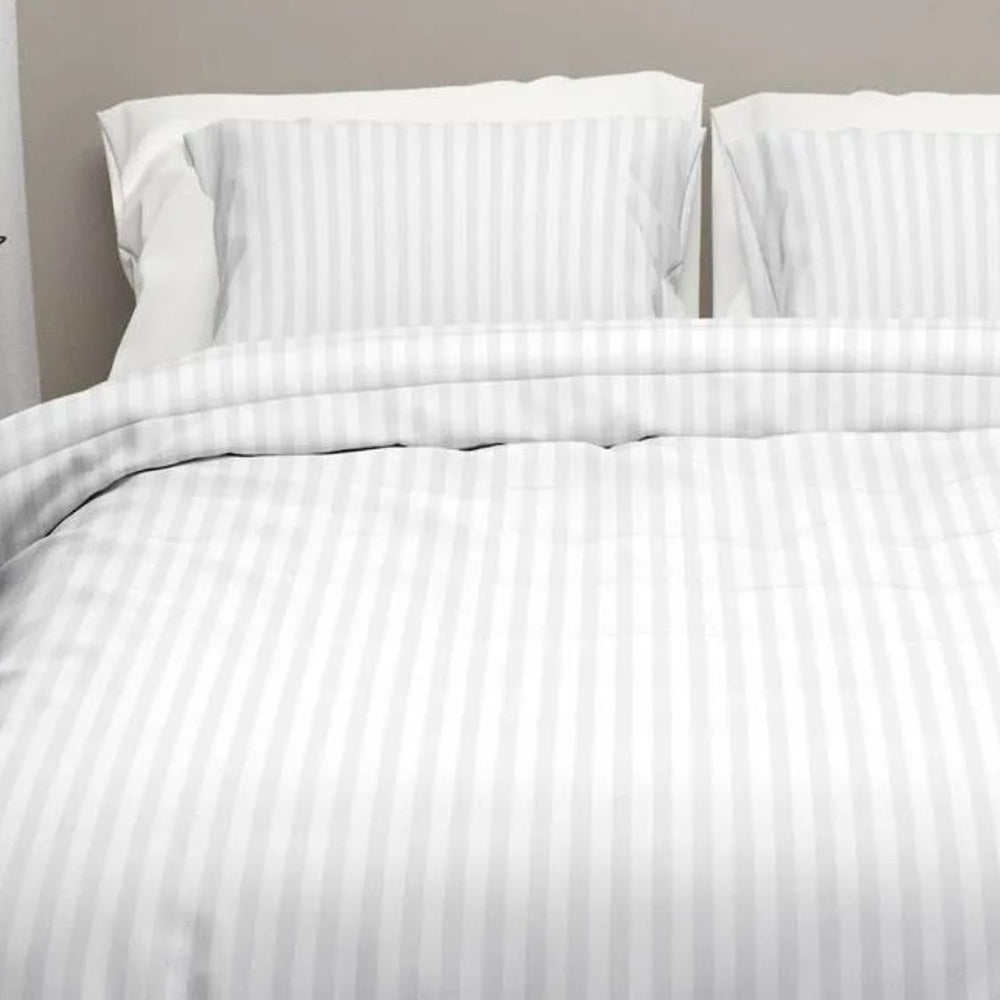 Hotelstreep dekbedovertrek - wit - katoensatijn