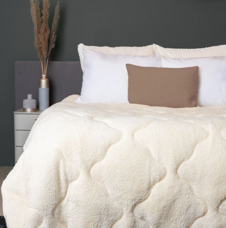 All in one lazy dekbed teddy -  Dekbed en overtrek in 1 - Creme - 240x200 cm
