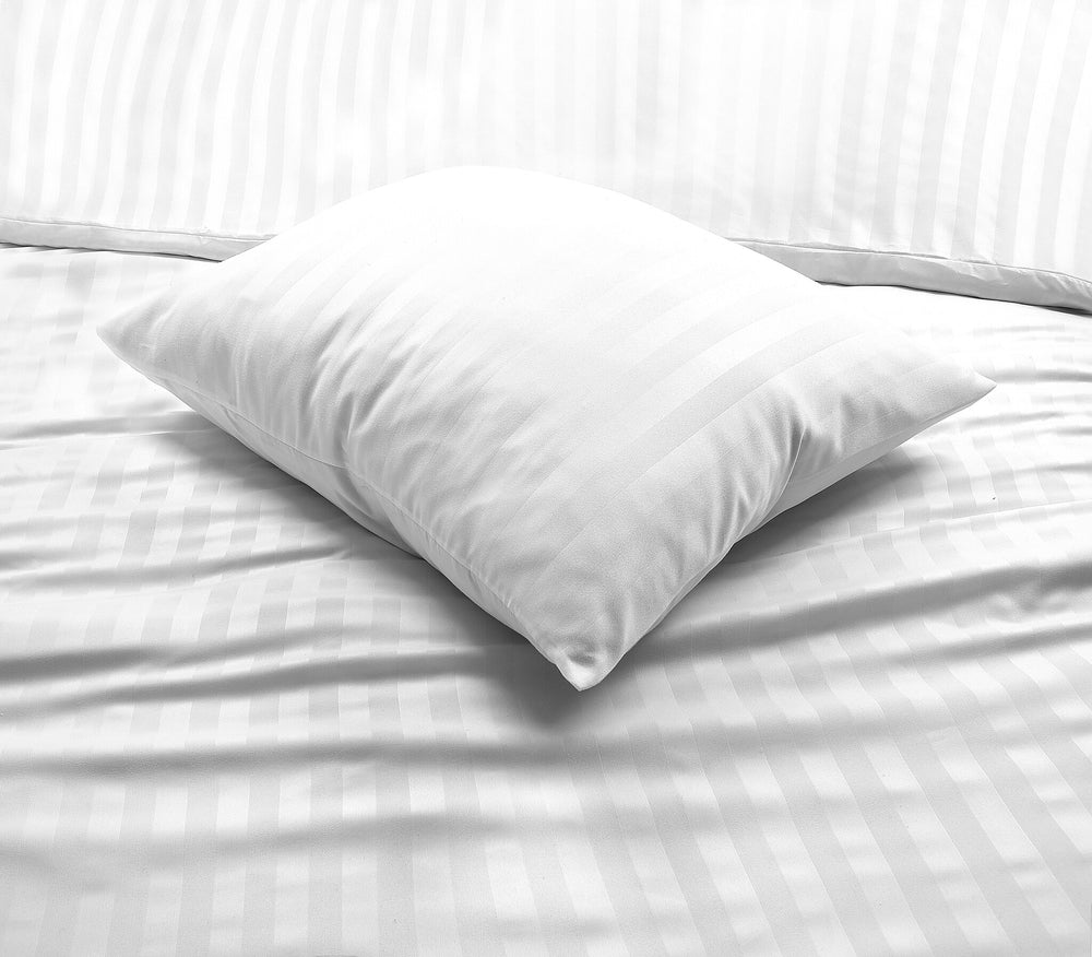 Decoware dekbedovertrek Hotelstreep wit - microvezel