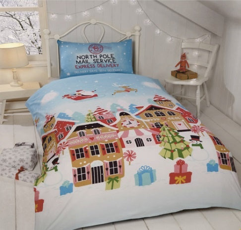 Kerst peuter dekbedovertrek Gingerbread town - 120x150 + 40x60 cm