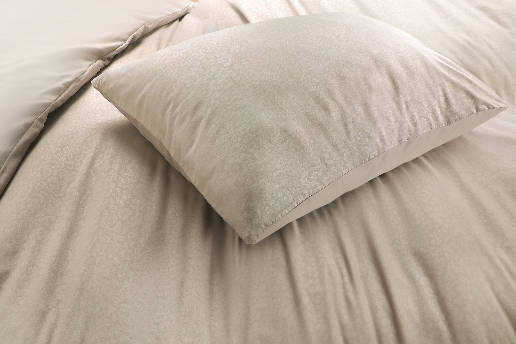 Decoware dekbedovertrek Panter beige - microvezel