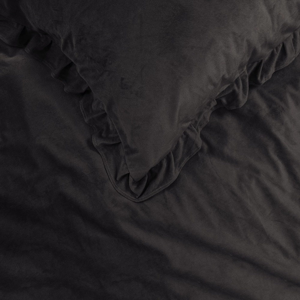 Sleeptime dekbedovertrek ruffles - zwart/bruin - velvet