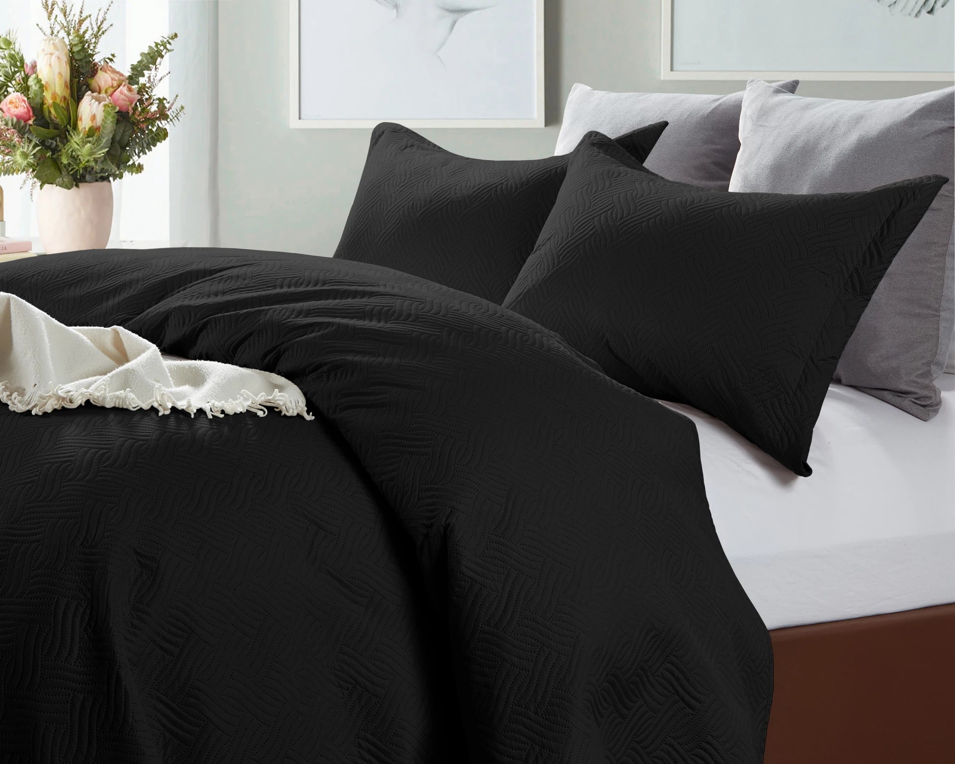 Sprei Wave - zwart - micropercal - 260x250 cm - Incl. 2 Kussenslopen