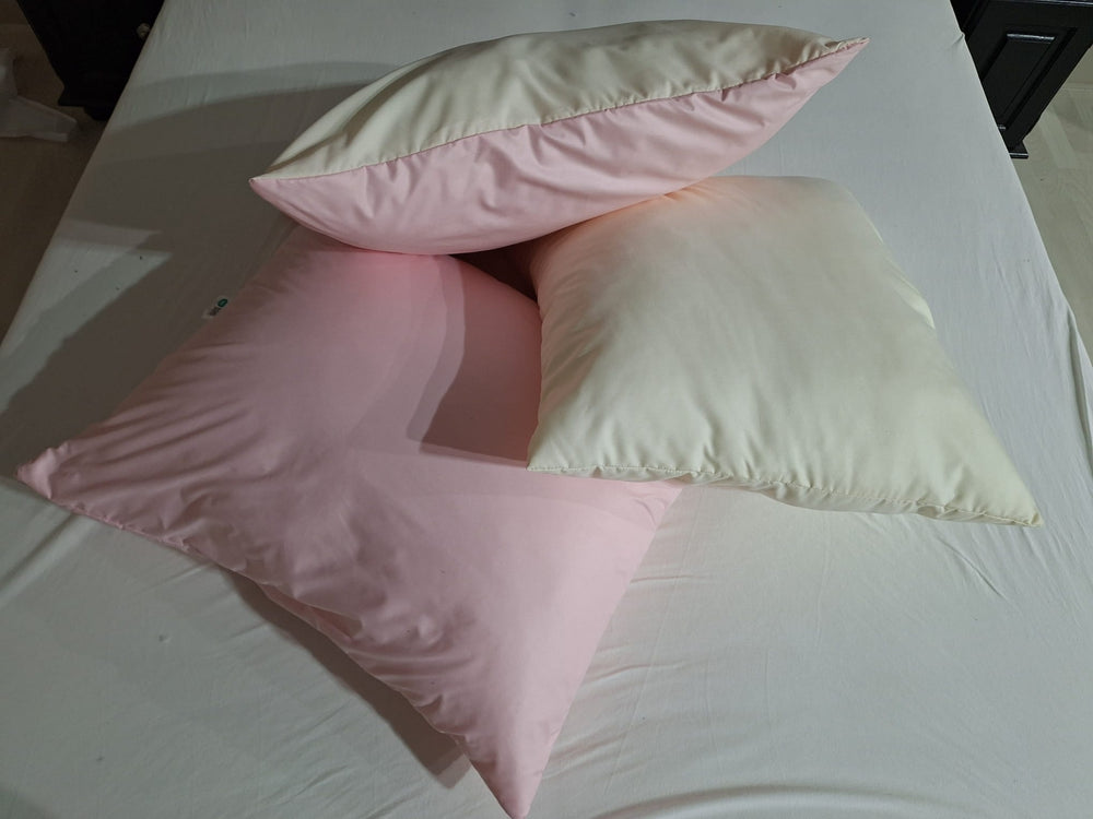 Gekleurd hoofdkussen - roze/ecru - 60x70 cm - 600 gram